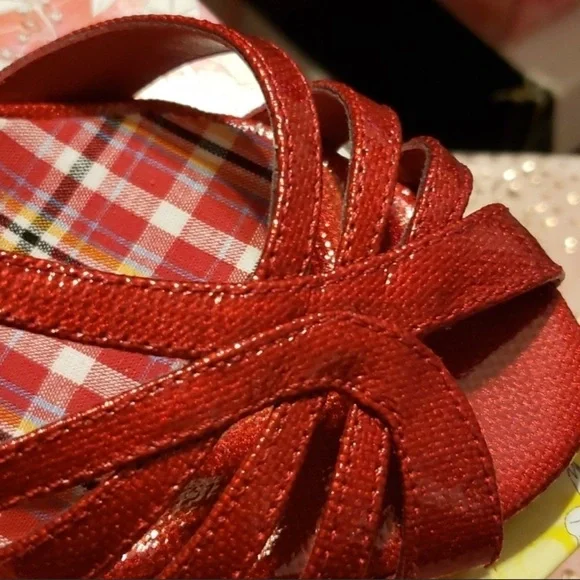 NIB Chinese Laundry “Mitzi” Heels size 8M - Picture 9 of 9